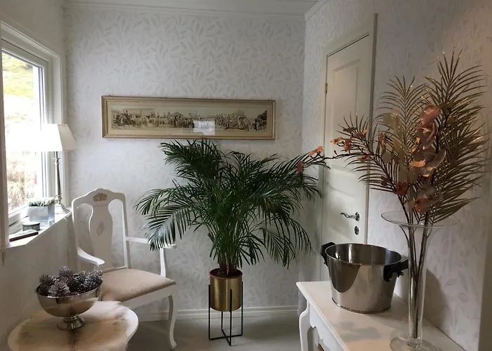 Skoglund Stranda (More og Romsdal)